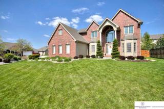 18414 C St, Omaha, NE 68130-4269