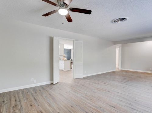 5605 Wimbleton Way, Fort Worth TX 76133-2814 exterior