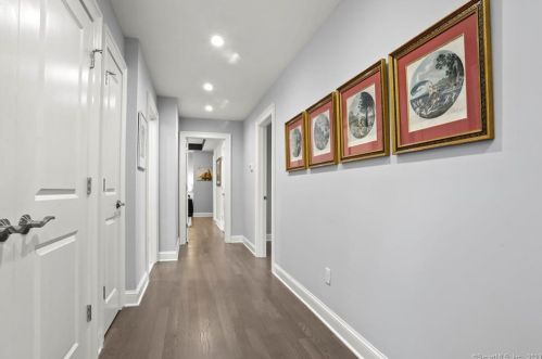 20 Lower Rocks Ln, Norwalk CT  06851-2002 exterior