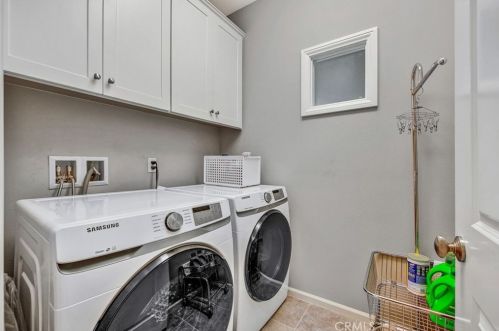 199 Rodeo, Irvine CA  92602 exterior