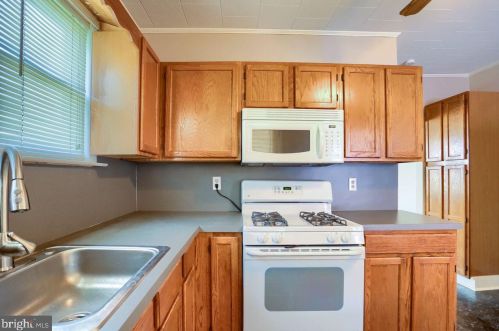 1706 King St, York PA 17404-5617 exterior