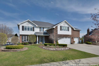 19437 Waterford Ln, Mokena, IL 60448-8380