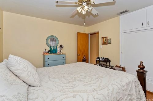 3656 Harding St, Riverside CA  92506-2621 exterior