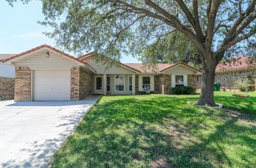 7316 Ridge Rd, Fort Worth TX  76133-7767 exterior