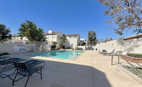 2000 Palmyra Ave, Orange CA  92866-2512 exterior