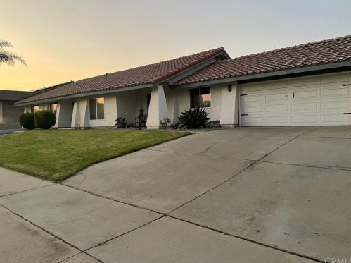 2045 Apple Ave, Rialto CA  92377-4620 exterior