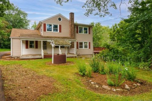 20 Mack Rd, Middlefield, CT 06455-1104