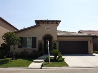 11352 Via Milano Way, Fresno, CA 93730-8829
