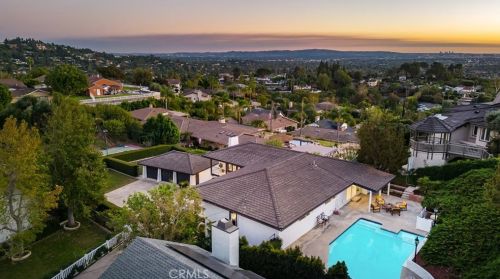 12821 Bonita Heights Dr, Santa Ana CA  92705-1319 exterior