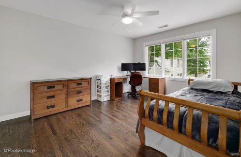 330 55th St, Willowbrook IL  60514-3015 exterior