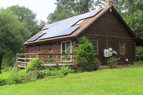 205 Anguilla Rd, Pawcatuck, CT 06379-1224