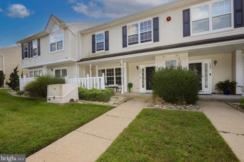 1302 Tanglewood Dr, Erial, NJ 08081-1166