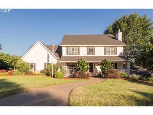 825 View Crest Dr, Dundee, OR 97115-8505