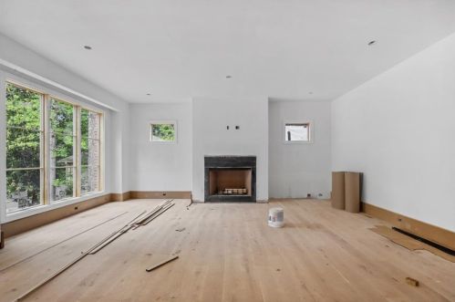 2884 Arden Rd, Atlanta GA  30305-1914 exterior