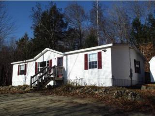 71 Frescoln Rd, Wentworth, NH 03282-3500