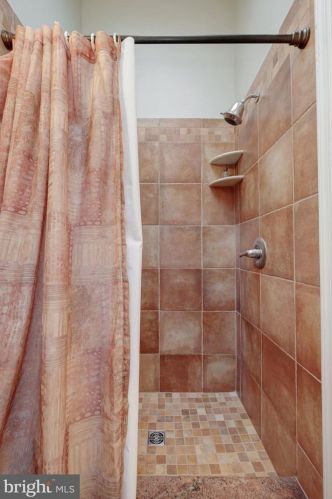 6401 Whippany Way, Springfield VA  22015-3428 exterior