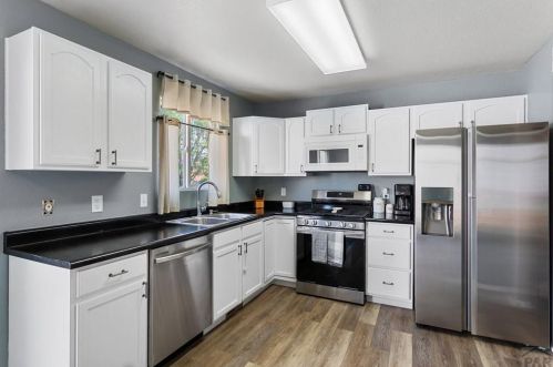 1227 Silverqueen Rd, Pueblo CO  81008-1946 exterior