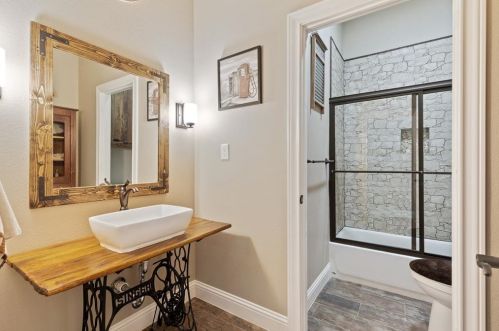 2151 Texas Plume Rd, Cedar Hill TX 75104-3602 exterior