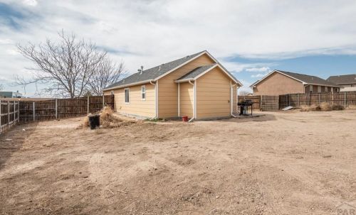 946 Palomar Dr, Pueblo CO  81007-2641 exterior