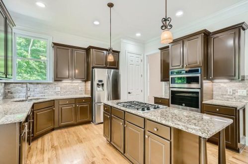 1140 Ashton Bluff Dr, Atlanta GA  30319-5398 exterior