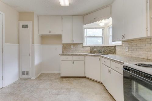 5912 Locke Ave, Fort Worth TX  76107-5514 exterior