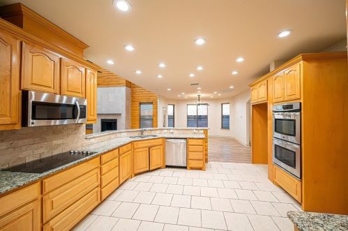 5555 State Highway 160, Whitewright TX 75491-4778 exterior