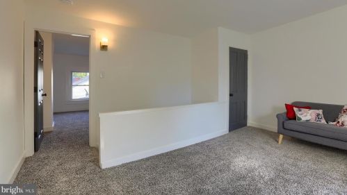 429 Pine St, Lancaster PA  17603-3355 exterior