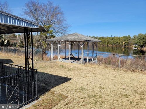 25 Chippewa Trl, Browns Mills, NJ 08015-6466