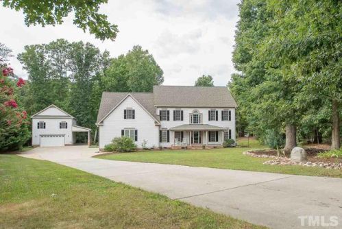 3233 Summer Oaks Dr, Apex, NC 27539-6840