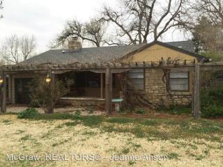 3151 22nd St, Tulsa OK  74114-1821 exterior