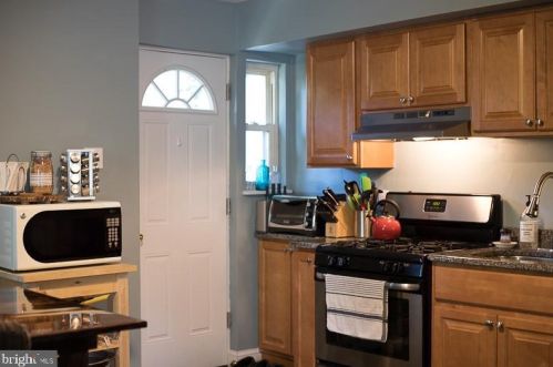 402 Wallingford Ave, Media PA  19063-3912 exterior