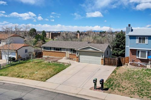 1246 Croke Dr, Denver CO  80260-5427 exterior
