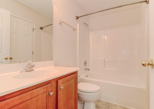 104 Equinox Cir, Ladson SC  29456-5292 exterior
