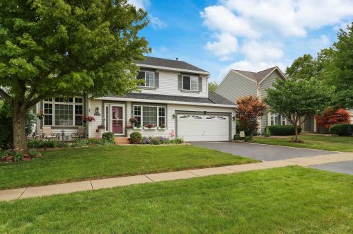 18200 Banbury Dr, Gurnee, IL 60031-4578