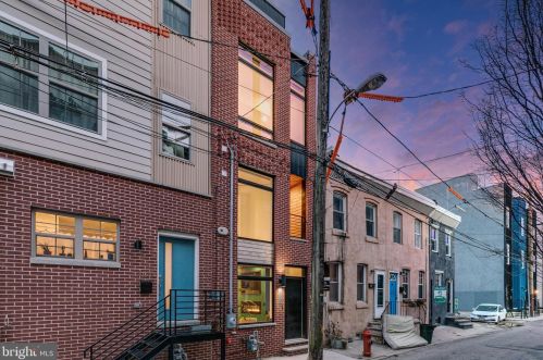 2029 Hope St, Philadelphia, PA 19122-1706