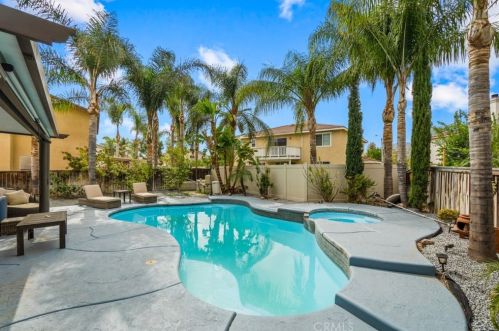 4222 Pondhill Ct, Riverside CA  92505-3464 exterior