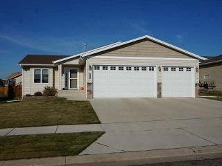 2506 Lacorte Pl, Bismarck, ND 58503-8866
