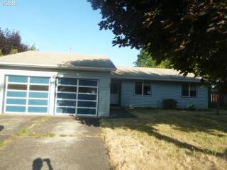 395 20th Ave, Cornelius, OR 97113-7325