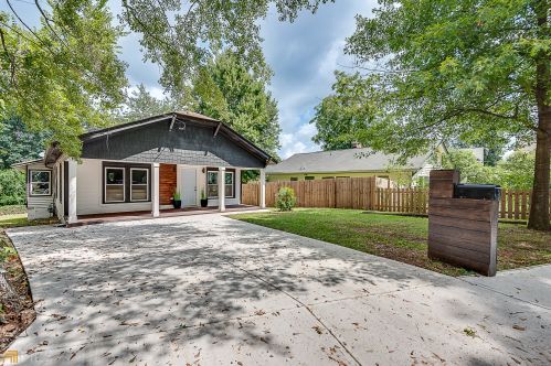 670 Federal Ter, Atlanta GA  30315-4433 exterior