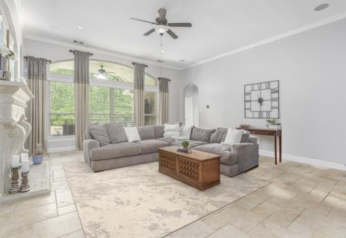 1828 Lily Meadows Dr, Conroe TX  77304-2949 exterior