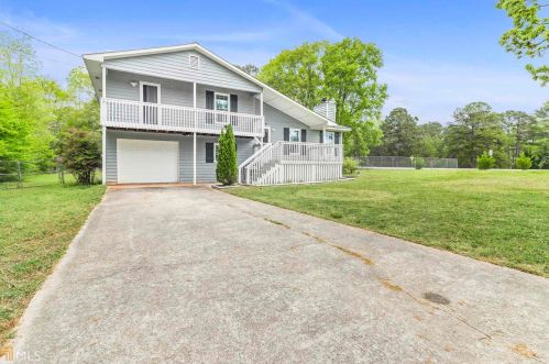 5 Freestone Dr, Newnan, GA 30265-1771