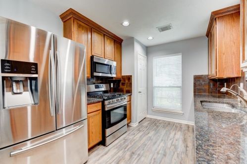 26311 Christen Canyon Ln, Richmond TX 77406-5465 exterior