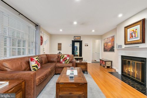 322 Northwest Dr, Silver Spring MD 20901-1431 exterior