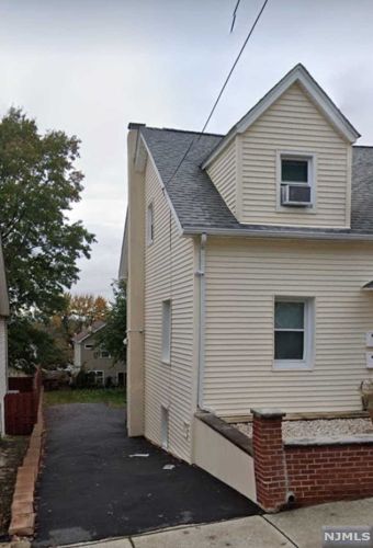 33 Sampson St, Outwater, NJ 07026-2736