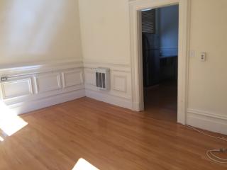 996 Valencia St, San Francisco, CA 94110-2309