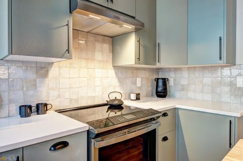 1044 Manigault St, Atlanta GA  30316-1349 exterior