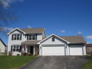 616 Berglund Rd, Pecatonica, IL 61063-9578
