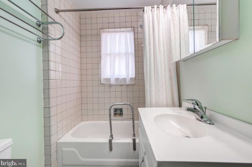 11818 Dewey Rd, Silver Spring MD 20906-4881 exterior