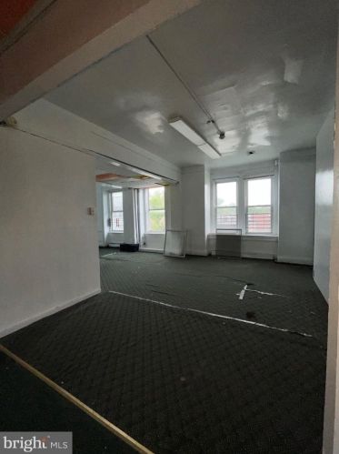 601 Chelten Ave, Philadelphia PA  19126-3825 exterior