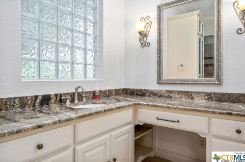 908 Cres Dr, Morgans Point TX 76513-6722 exterior